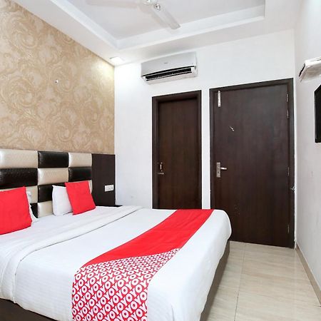 Super Hotel O Winner Inn Αμριτσάρ Εξωτερικό φωτογραφία